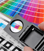 Veranstaltungsplakat auf Hohlkammerplatte in Button-Form konturgefräst <br>einseitig 4/0-farbig bedruckt